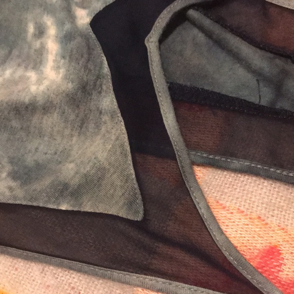 Lucca Couture blue tie-dye flowy spaghetti strap tank top size medium. Mesh top - Picture 7 of 9